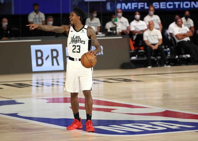 手逐步走向 手逐步走向