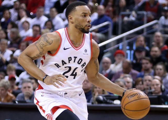 亚历山大 亚历山大