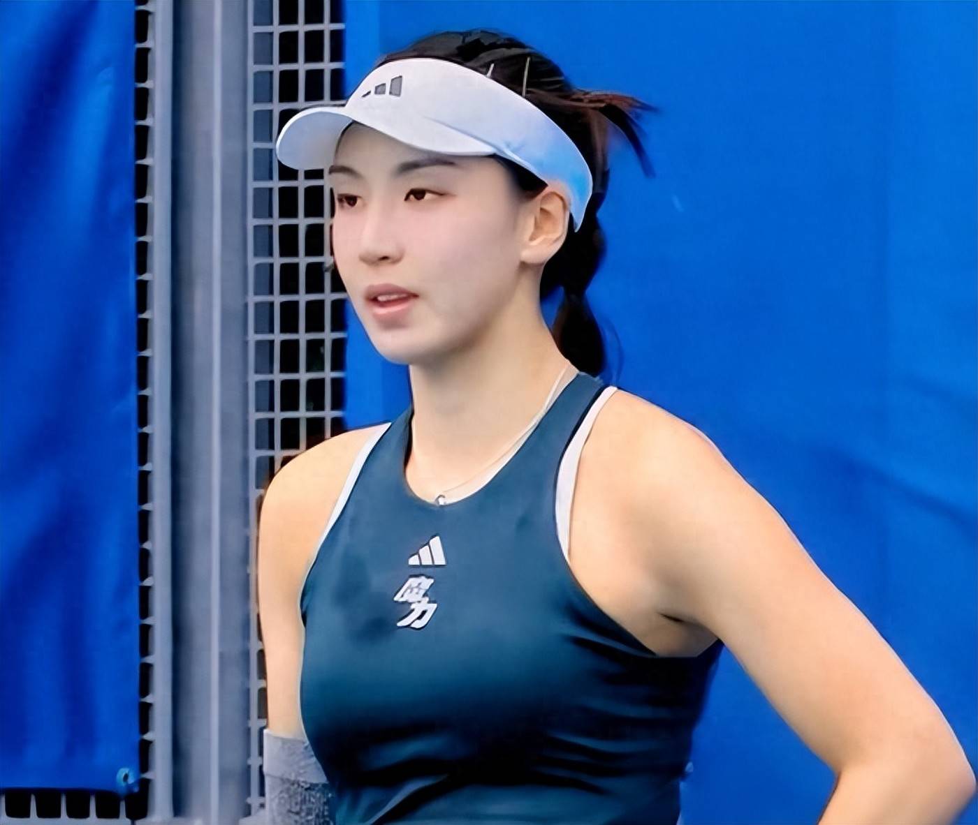 现出了卓越 现出了卓越