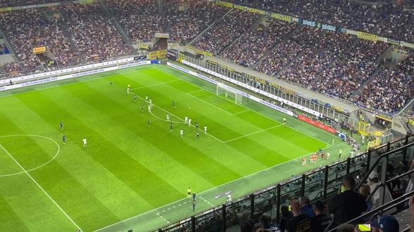 对于像卢宁 对于像卢宁