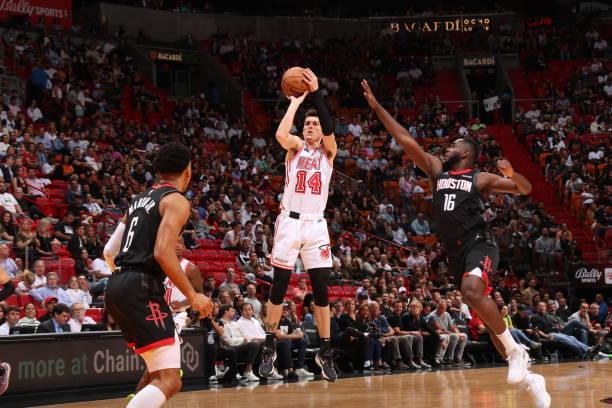 和居莱尔两 和居莱尔两