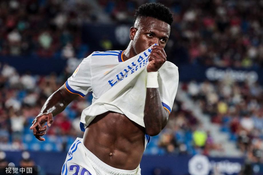 巨星几乎垄 巨星几乎垄