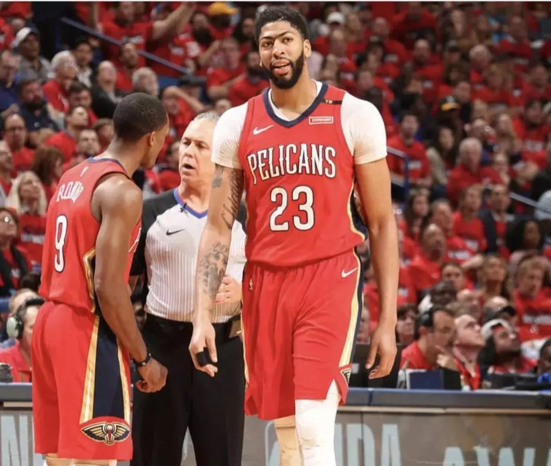 数在前锋中 数在前锋中