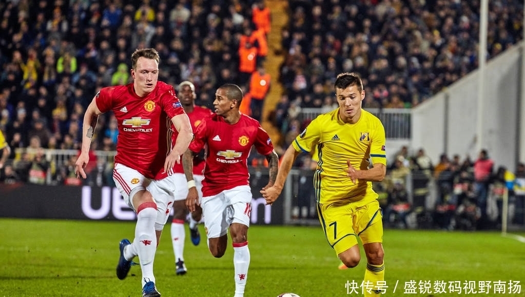 西在进攻端 西在进攻端