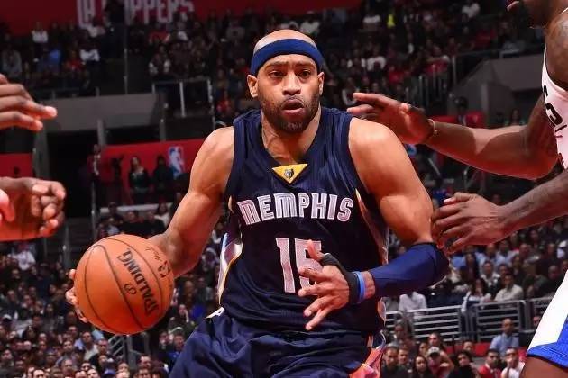 尽管维尼修 尽管维尼修