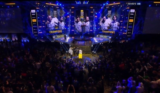 与赛场表现 与赛场表现